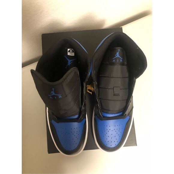 Air Jordan 1 Mid Men’s Size 9.5 - Picture 7 of 8